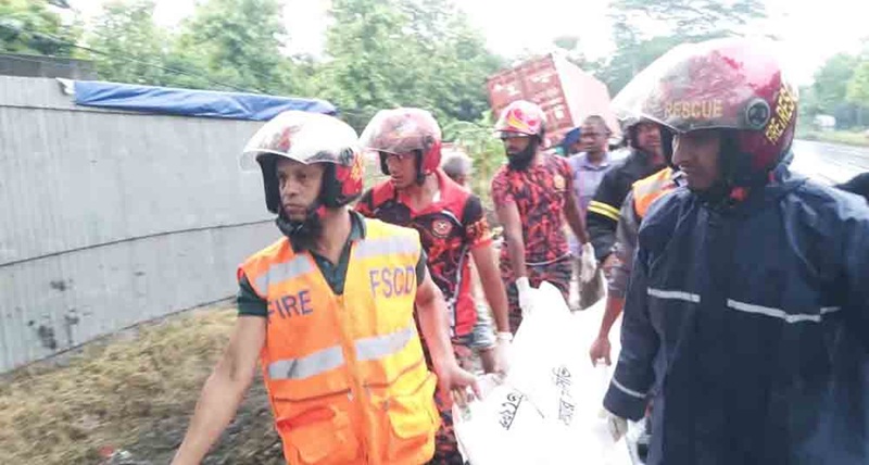 মিরসরাইয়ে লরিচাপায় গাছের চারা ব্যবসায়ীর মর্মান্তিক মৃত্যু